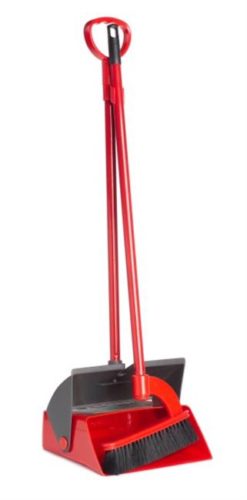 Hotelveegblik met stoffer, 24x27x87,5cm, rood.